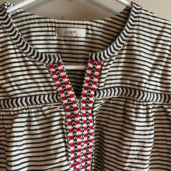 Embroidered blouse - Picture 7 of 10